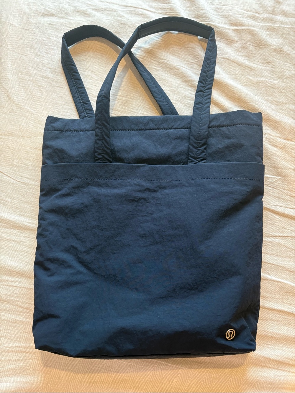 Lululemon On My Level Tote 12L